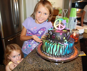 Madi's cool cake w Katie