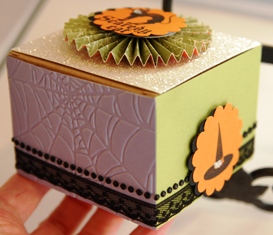 Halloween box 3