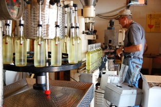 Mt Cove Botteling 3 Mt Cove Botteling 3